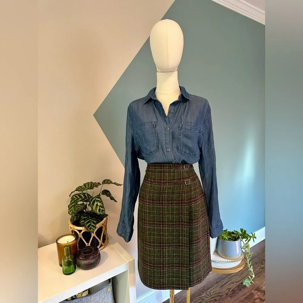 Pure Navy Lightweight Denim Button-Up Shirt 100% Lyocell Size Small Chambray Top - Picture 12 of 12